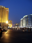 Wangfujing (Haupteinkaufsstrasse) bei Nacht